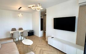 Lake View Luxury Apartament,Parking, Kingsize Bed